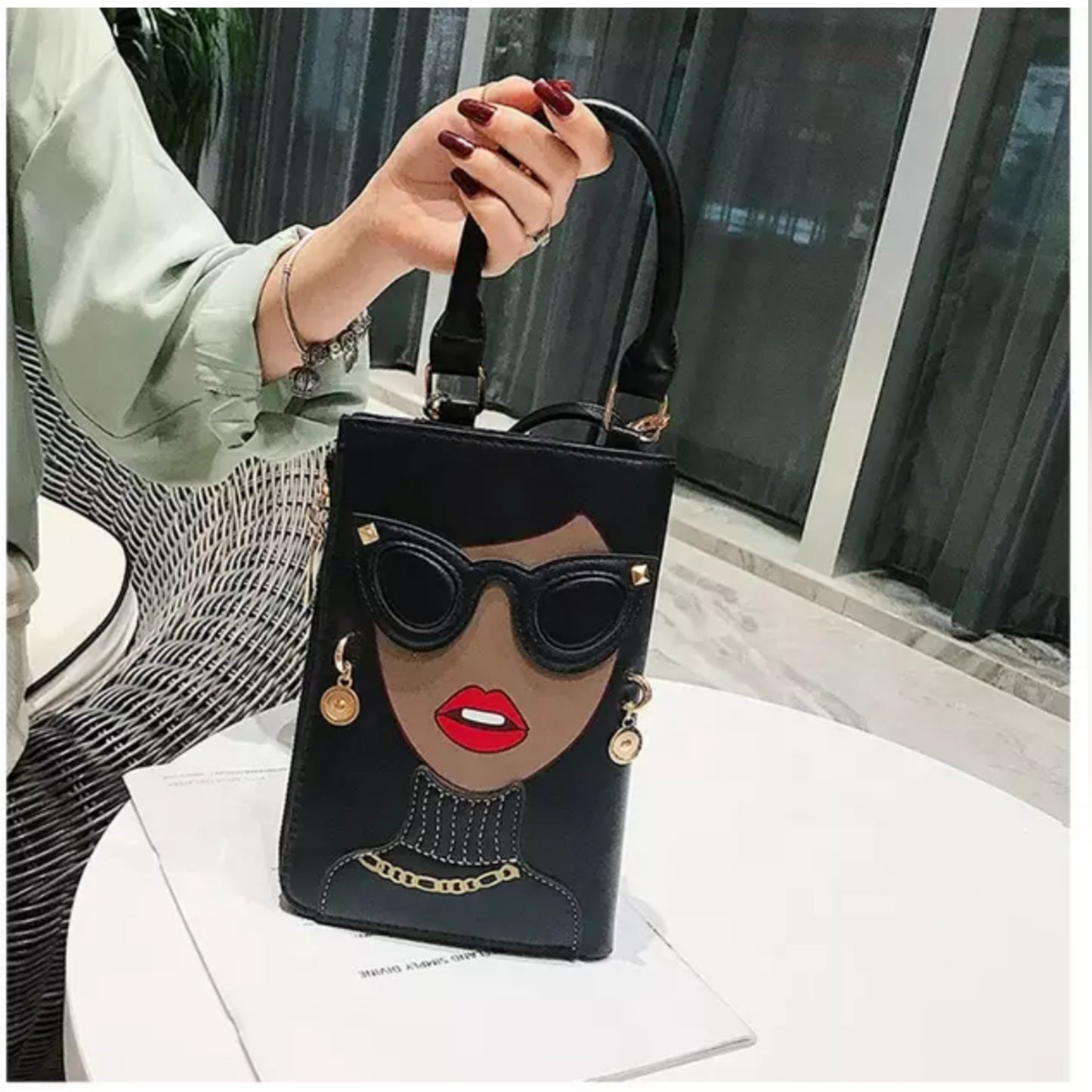 Resting Diva Face Purse